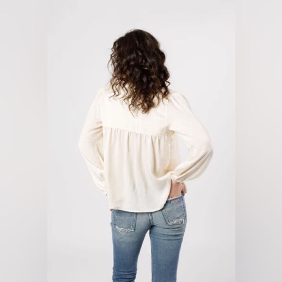 NWT Band Of The Free CASH IVORY LONG SLEEVE TOP Bohemian Large Billowing Sleeve - Picture 5 of 5
